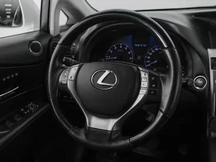 Lexus  23