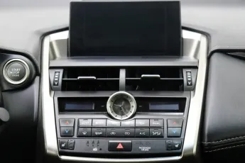 Lexus  12