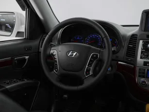 Hyundai  16
