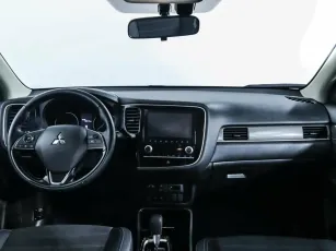 Mitsubishi  8