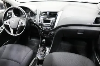 Hyundai  11