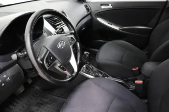 Hyundai  13