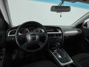 Audi  8