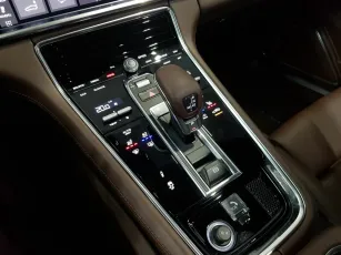 Porsche  15