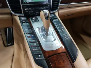 Porsche  13