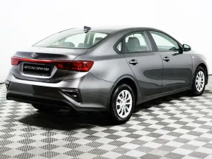 Kia  5