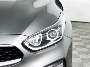 Kia  7