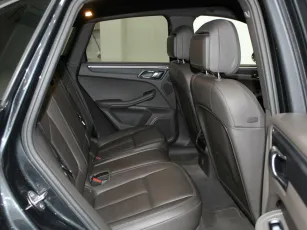 Porsche  10