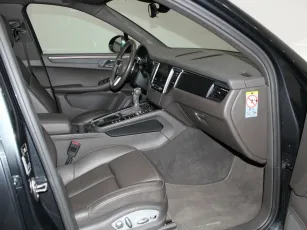 Porsche  9