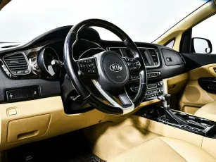 Kia  7