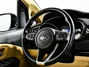 Kia  8