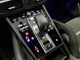 Porsche  18