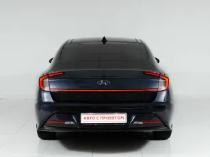 Hyundai  6