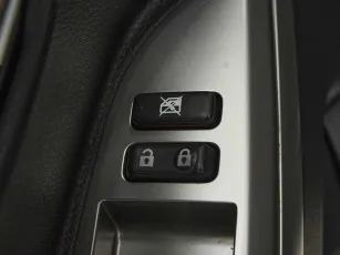 Toyota  16