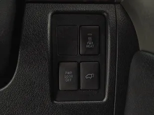 Toyota  23