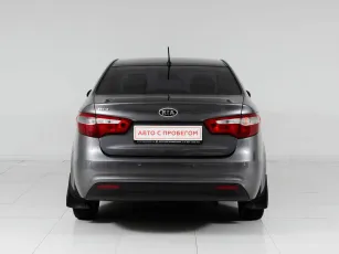Kia  6
