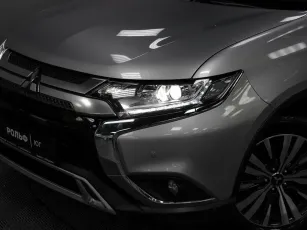 Mitsubishi  5