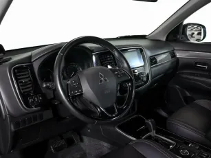 Mitsubishi  7