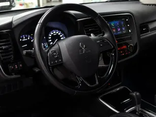 Mitsubishi  8