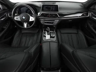 BMW  7