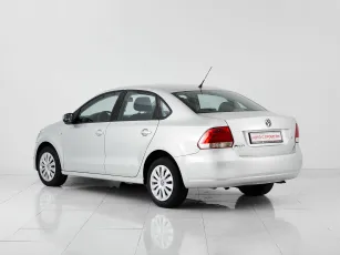 Volkswagen  4