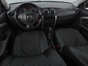 Nissan  10