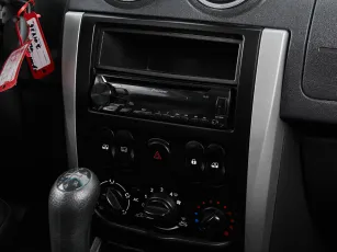 Nissan  15