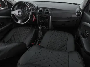 Nissan  9