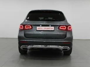 Mercedes-Benz  4