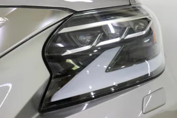 Lexus  7