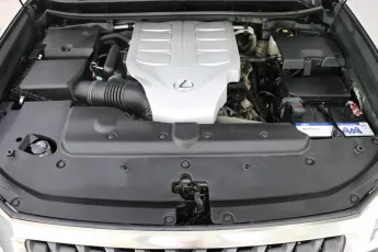 Lexus  9