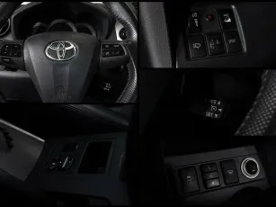 Toyota  9