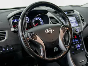 Hyundai  9