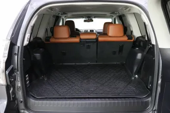 Lexus  6