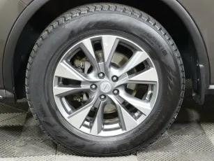 Nissan  8