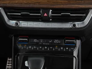 Kia  13