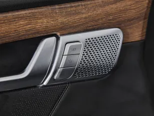Kia  22