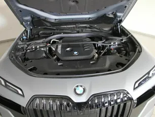 BMW  4