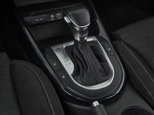 Kia  16