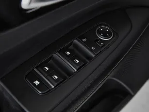 Kia  18