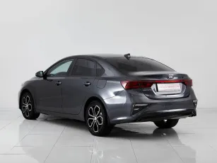 Kia  4