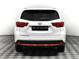 Toyota  4