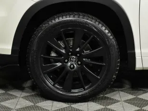 Toyota  5