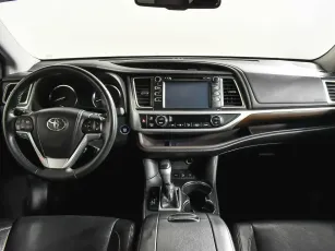 Toyota  7