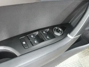 Hyundai  9