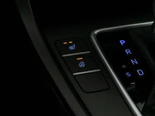Hyundai  11