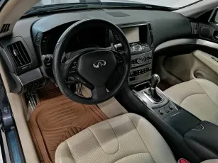 Infiniti  10