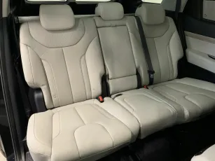 Hyundai  12