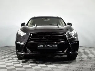 Infiniti  2