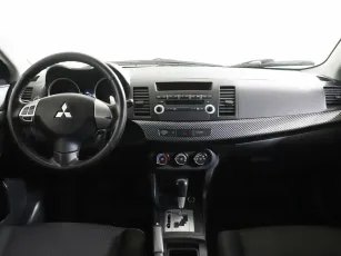 Mitsubishi  6